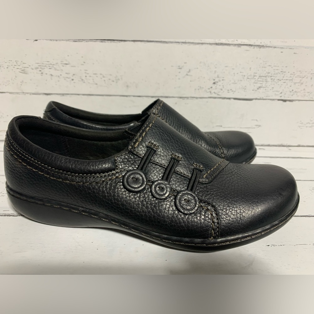 Clarks Collection Women’s Black Leather Slide-On Shoes Size 8.5 - Slip-Ons